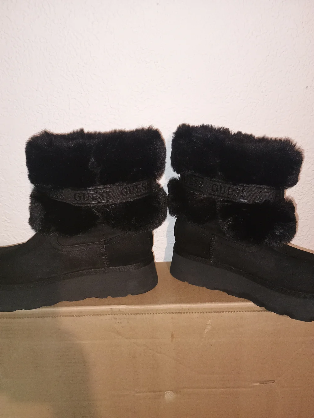 Guess stylish black